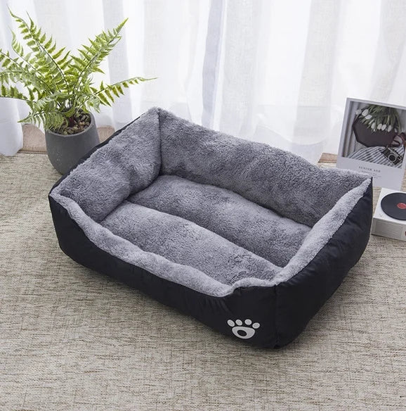 Plush Dog Sleeping Mat – Non-Slip, Bite-Resistant Coral Fleece Bed for Small, Medium & Large Dogs
