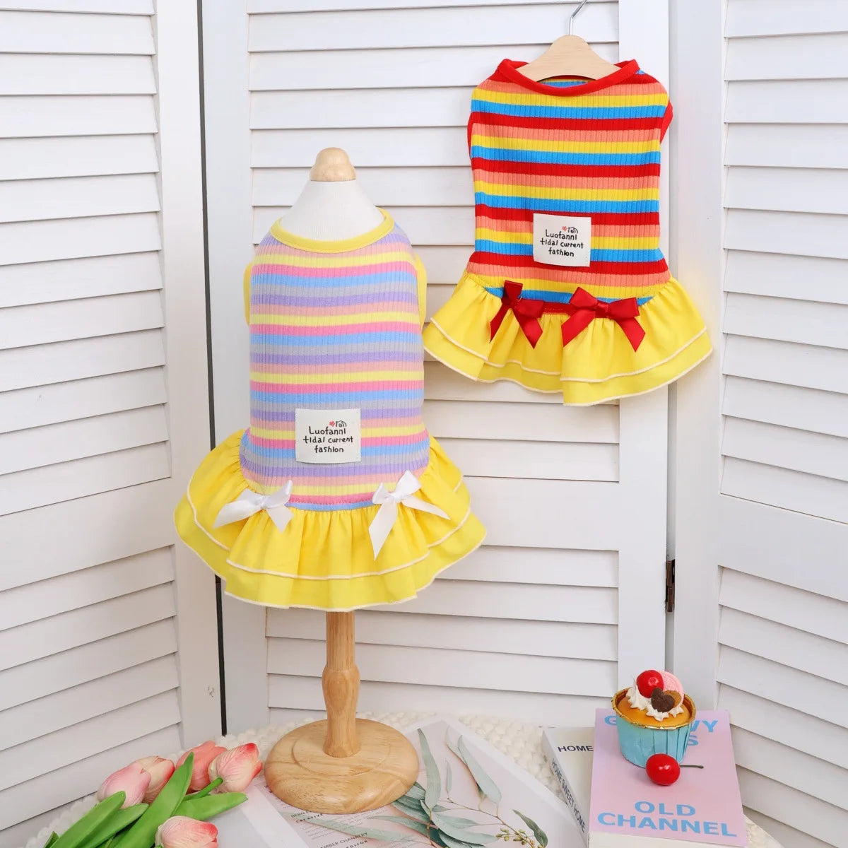 Sunscreen dog clothes, rainbow striped pet dress, outdoor camping pet dress, dog clothes, summer thin styles.